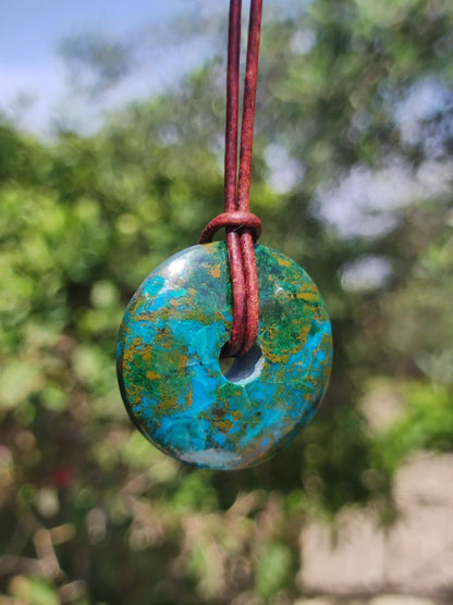 Chrysocoll Chrysokolla Donut 30mm Edelstein Kette Heilstein Schutzsymbol Mann Frau Glück HIPPIE GOA Boho Tibet Ethno Natur Rarität Geschenk - Art of Nature Berlin