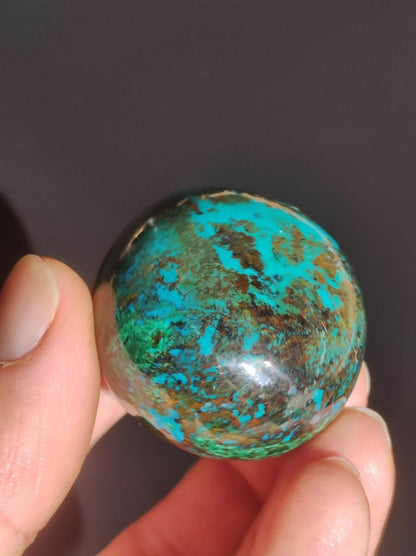 Chrysocoll Handschmeichler AAA Qualität Fair Trade Edelstein flacher Stein Auflegestein Bastel Makramee Heilstein Crysokoll Crysokolla - Art of Nature Berlin