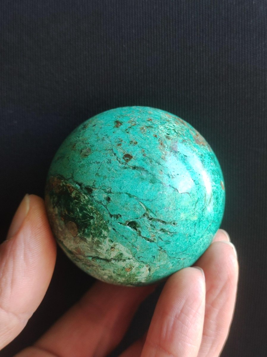 Chrysocoll Sphere A ~ Magische Edelstein Kugel Massage & Deko Crystal Meditation Heilstein Rarität Sammler Mineral Rund Chrysokolla Boho - Art of Nature Berlin