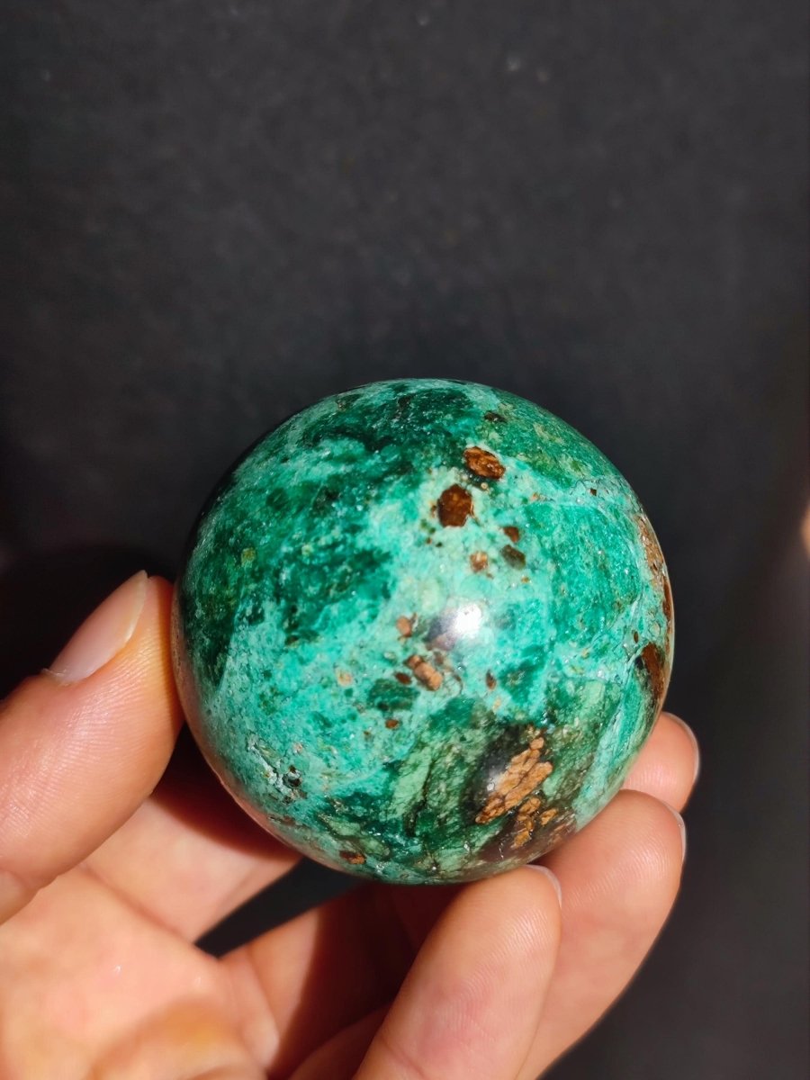 Chrysocoll Sphere A ~ Magische Edelstein Kugel Massage & Deko Crystal Meditation Heilstein Rarität Sammler Mineral Rund Chrysokolla Boho - Art of Nature Berlin