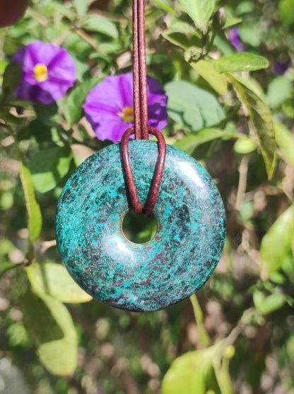 Chrysokoll Chrysocoll Donut 40mm Edelstein Kette Heilstein Schutzsymbol Mann Frau Glück HIPPIE GOA Boho Tibet Ethno Natur Rarität Geschenk - Art of Nature Berlin