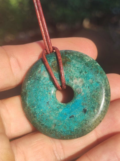 Chrysokoll Chrysocoll Donut 40mm ~ Edelstein Kette ~HIPPIE ~GOA ~Boho ~Tibet ~Ethno ~Nature ~Donut ~Heilstein ~Rarität - Art of Nature Berlin