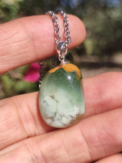 Chrysopras ~ Edelstein Kette ~ 925 Silberöse + 304 Edelstahlkette ~HIPPIE ~GOA ~Boho ~Tibet ~Ethno ~Nature ~Schutzsymbol ~Heilstein ~Rarität - Art of Nature Berlin