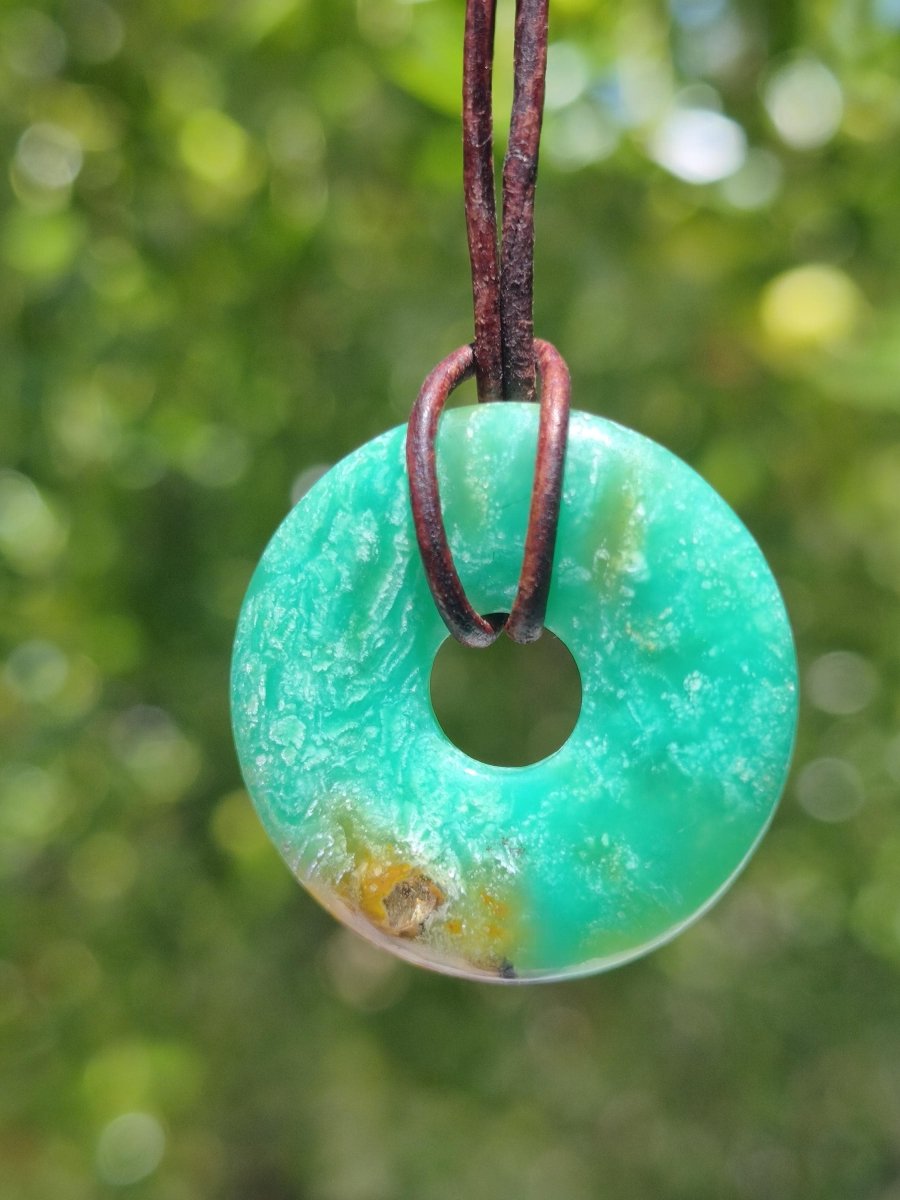 Chrysoprase Edelstein Donut Kette grün Natur GOA Boho Hippie Ethno Schutzsymbol Heilstein Sammler Unikat Mann Frau Er Sie Geschenk Anhänger - Art of Nature Berlin