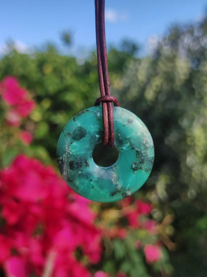 Chrysoprase Edelstein Donut Kette grün Natur GOA Boho Hippie Ethno Schutzsymbol Heilstein Sammler Unikat Mann Frau Er Sie Geschenk Anhänger - Art of Nature Berlin
