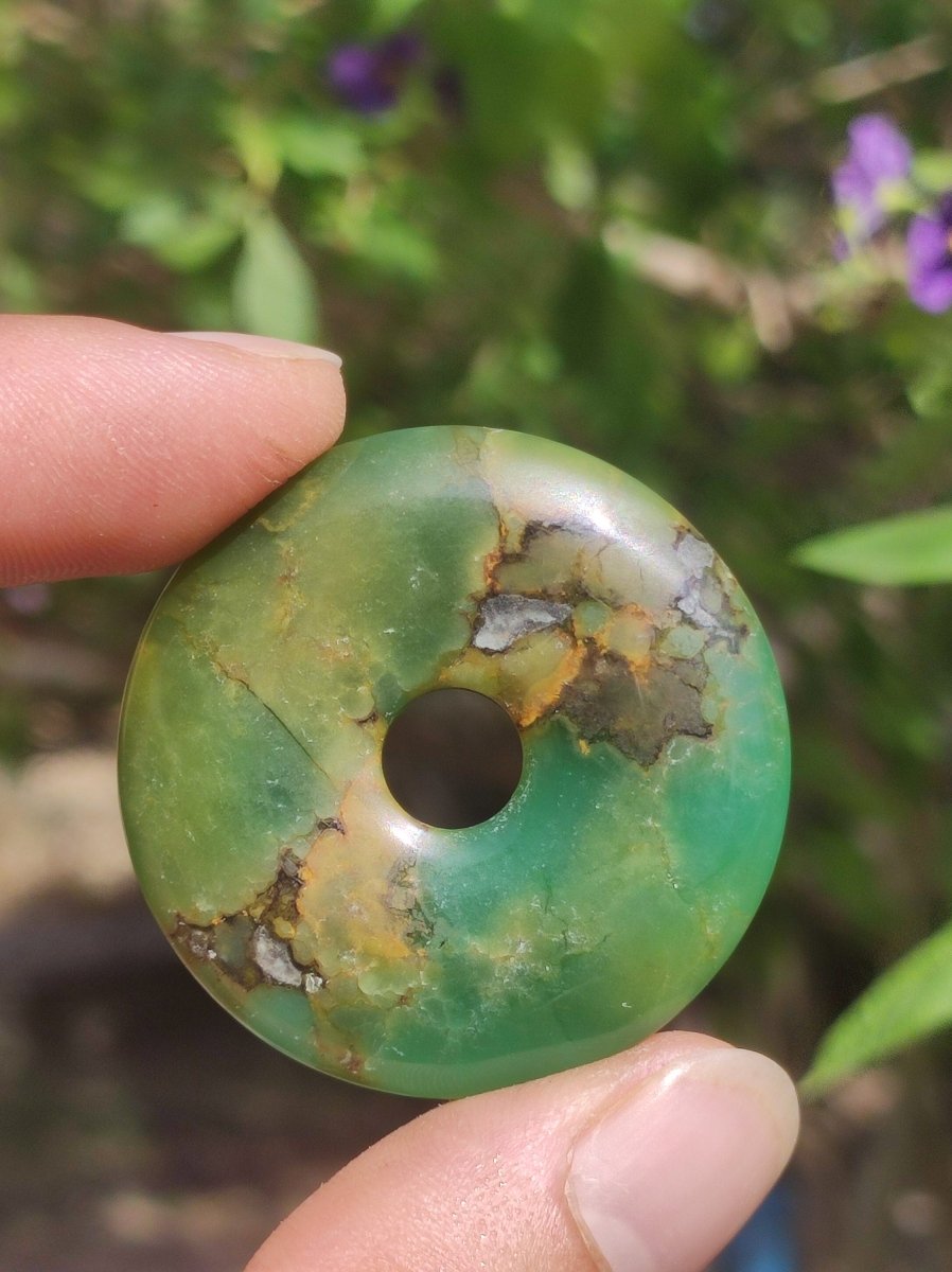 Chrysoprase Edelstein Donut Kette grün Natur GOA Boho Hippie Ethno Schutzsymbol Heilstein Sammler Unikat Mann Frau Er Sie Geschenk Anhänger - Art of Nature Berlin