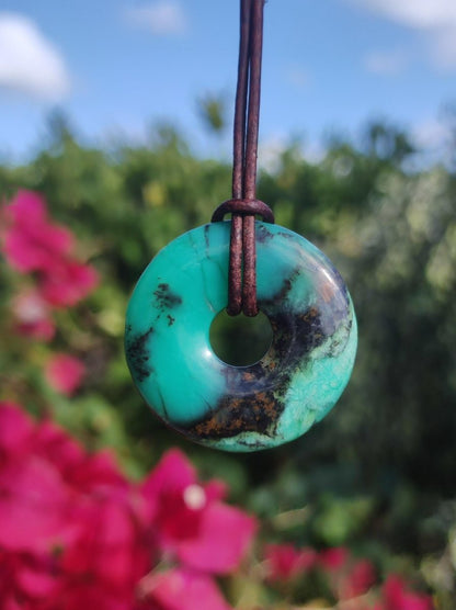 Chrysoprase Edelstein Donut Kette grün Natur GOA Boho Hippie Ethno Schutzsymbol Heilstein Sammler Unikat Mann Frau Er Sie Geschenk Anhänger - Art of Nature Berlin