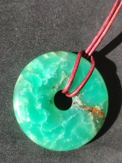 Chrysoprase Edelstein Donut Kette grün Natur GOA Boho Hippie Ethno Schutzsymbol Heilstein Sammler Unikat Mann Frau Er Sie Geschenk Anhänger - Art of Nature Berlin
