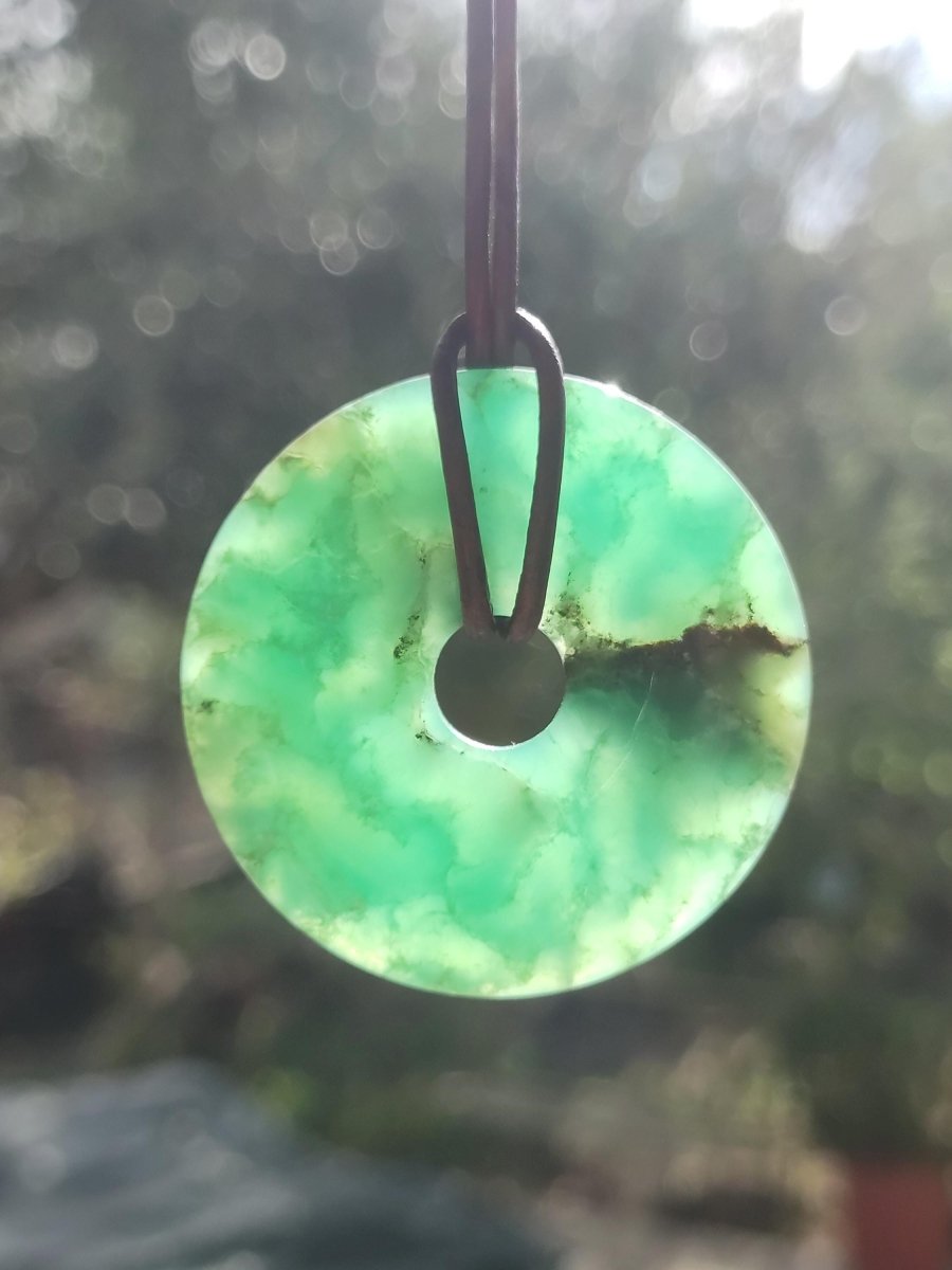 Chrysoprase Edelstein Donut Kette grün Natur GOA Boho Hippie Ethno Schutzsymbol Heilstein Sammler Unikat Mann Frau Er Sie Geschenk Anhänger - Art of Nature Berlin