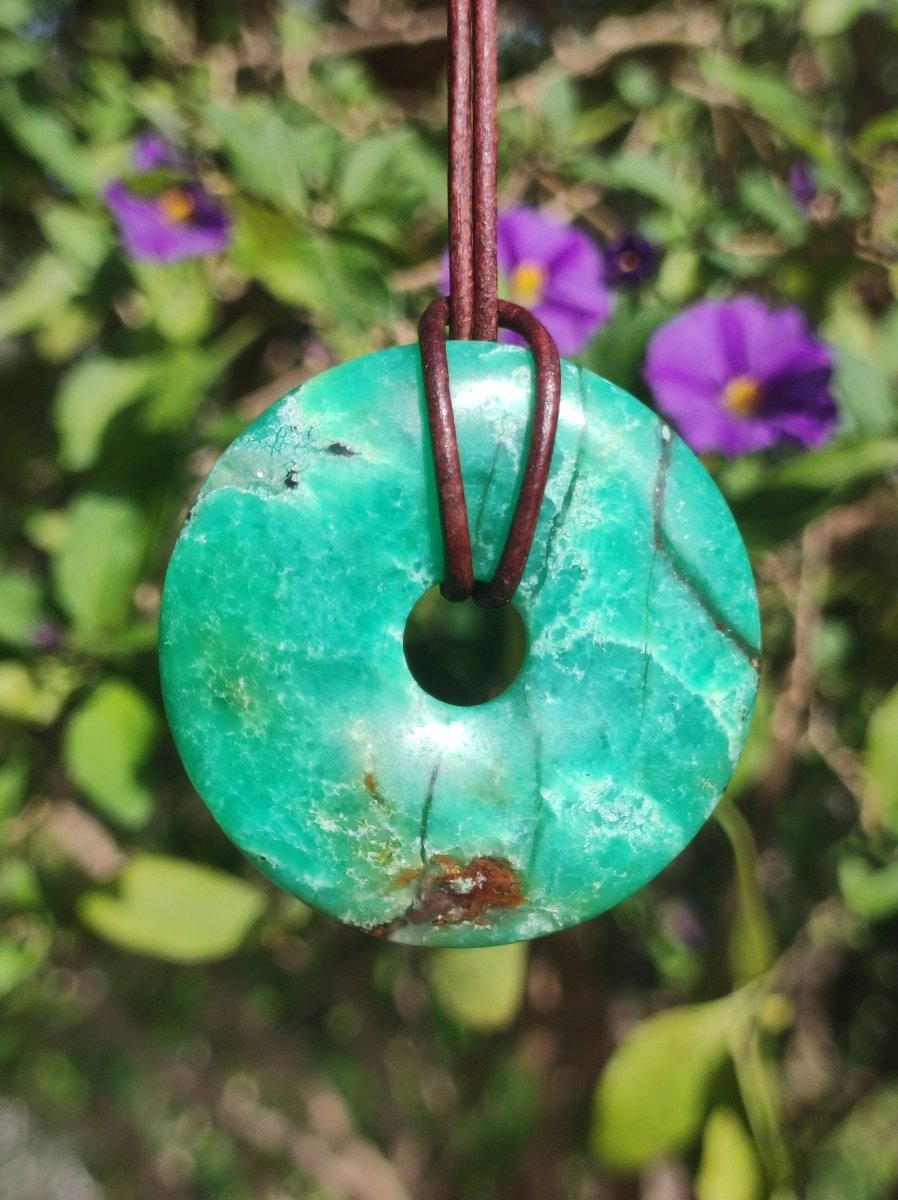 Chrysoprase Edelstein Donut Kette grün Natur GOA Boho Hippie Ethno Schutzsymbol Heilstein Sammler Unikat Mann Frau Er Sie Geschenk Anhänger - Art of Nature Berlin