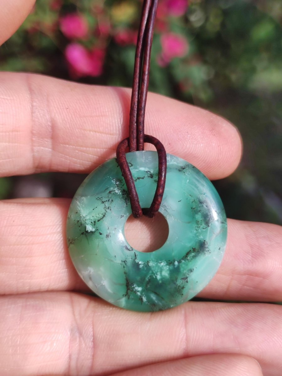 Chrysoprase Edelstein Donut Kette grün Natur GOA Boho Hippie Ethno Schutzsymbol Heilstein Sammler Unikat Mann Frau Er Sie Geschenk Anhänger - Art of Nature Berlin