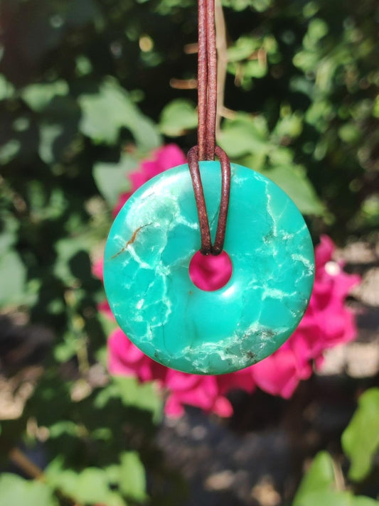 Chrysoprase Edelstein Donut Kette grün Natur GOA Boho Hippie Ethno Schutzsymbol Heilstein Sammler Unikat Mann Frau Er Sie Geschenk Anhänger - Art of Nature Berlin