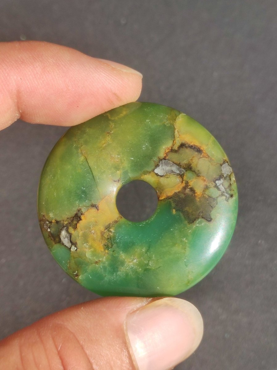 Chrysoprase Edelstein Donut Kette grün Natur GOA Boho Hippie Ethno Schutzsymbol Heilstein Sammler Unikat Mann Frau Er Sie Geschenk Anhänger - Art of Nature Berlin