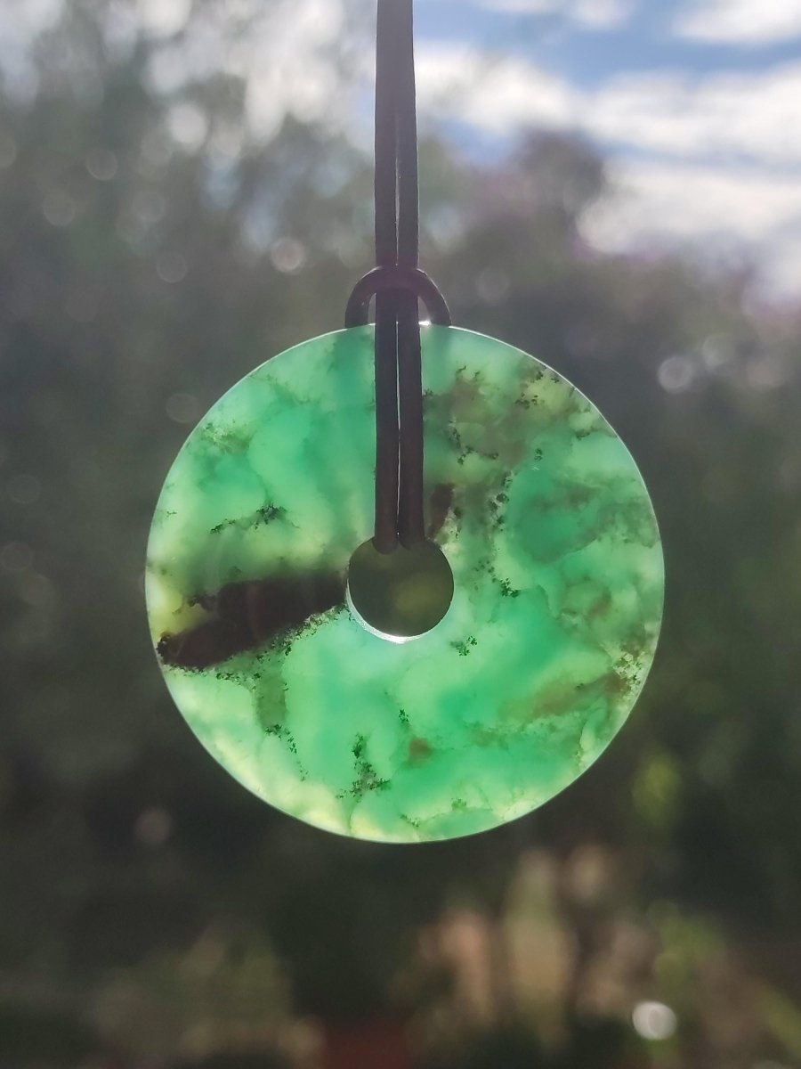 Chrysoprase Edelstein Donut Kette grün Natur GOA Boho Hippie Ethno Schutzsymbol Heilstein Sammler Unikat Mann Frau Er Sie Geschenk Anhänger - Art of Nature Berlin