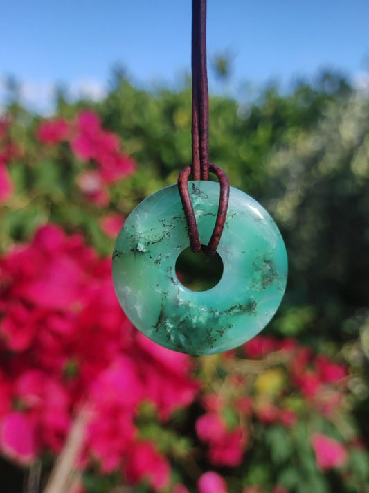 Chrysoprase Edelstein Donut Kette grün Natur GOA Boho Hippie Ethno Schutzsymbol Heilstein Sammler Unikat Mann Frau Er Sie Geschenk Anhänger - Art of Nature Berlin