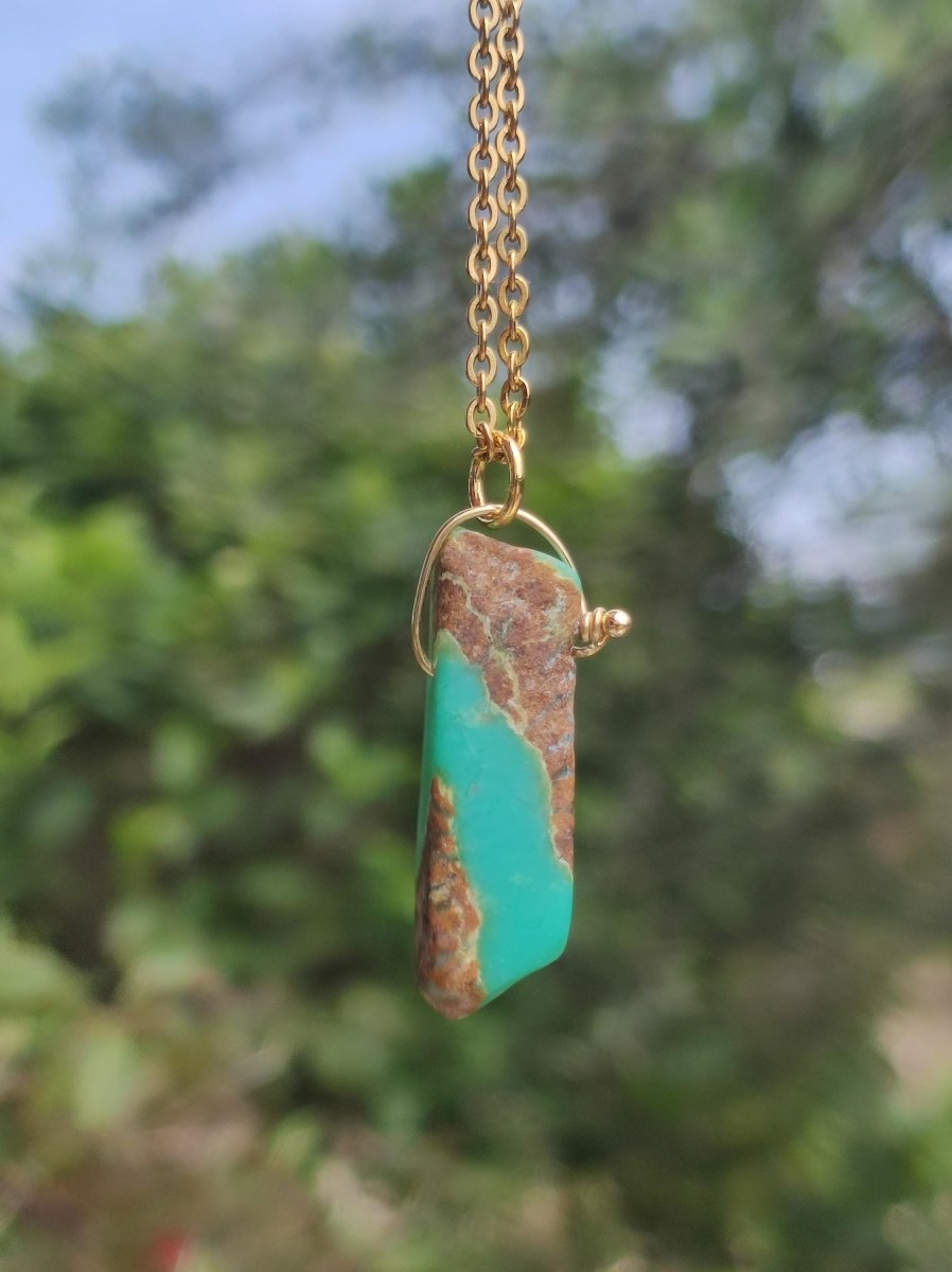 Chrysoprase Edelstein Kette grün golden lang Natur GOA Boho Hippie Ethno Schutz Heilstein Sammler Unikat Mann Frau Er Sie Geschenk Anhänger - Art of Nature Berlin