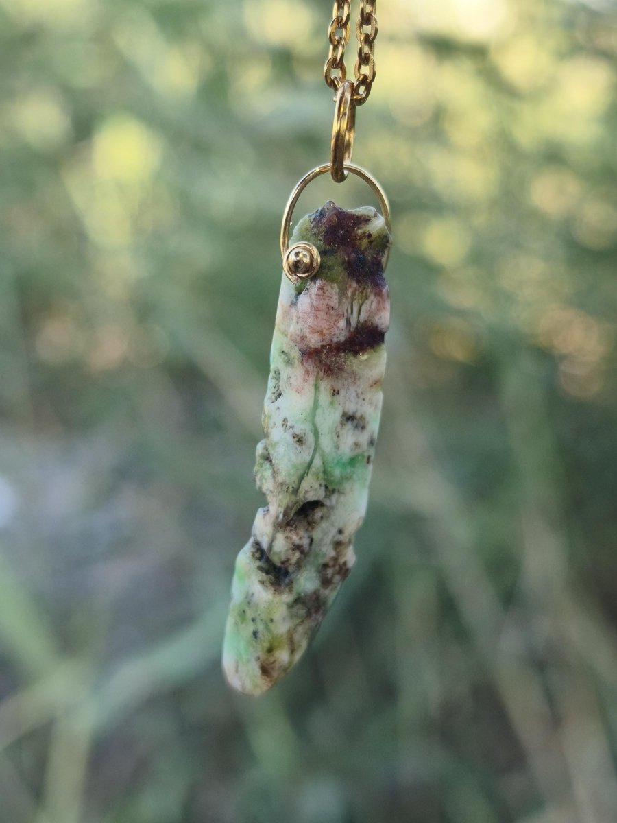 Chrysoprase Edelstein Kette HIPPIE GOA Boho Ethno Natur Donut Schutzsymbol Heilstein Rarität grün Anhänger lang - Art of Nature Berlin