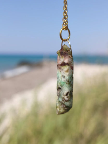 Chrysoprase Edelstein Kette HIPPIE GOA Boho Ethno Natur Donut Schutzsymbol Heilstein Rarität grün Anhänger lang - Art of Nature Berlin
