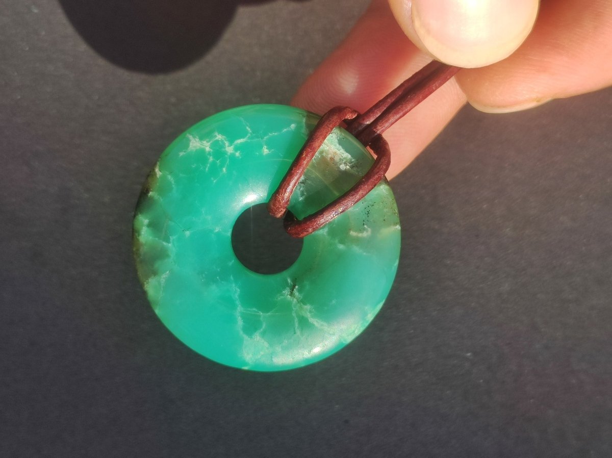 Chrysoprase ~ Edelstein Kette ~HIPPIE ~GOA ~Boho ~Tibet ~Ethno ~Nature ~Donut ~Schutzsymbol ~Heilstein ~Rarität - Art of Nature Berlin