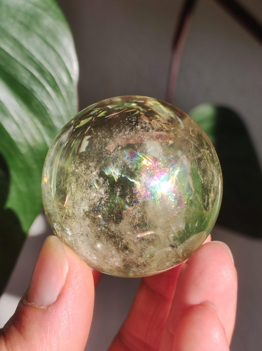 Citrin A ~ Magische Edelstein Kugel Massage & Deko Sphere Kristall Geschenk Meditation Heilstein Natur gelb klar transparent - Art of Nature Berlin