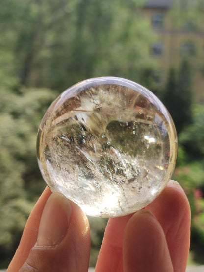 Citrin A ~ Magische Edelstein Kugel Massage & Deko Sphere Kristall Geschenk Meditation Heilstein Natur gelb klar transparent - Art of Nature Berlin