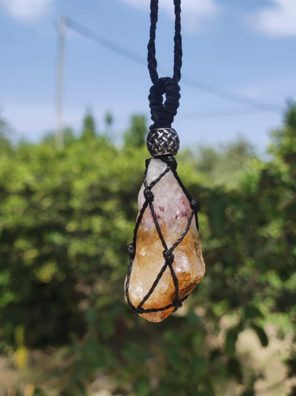 Citrin Spitze ~ Makramee Edelstein Kette gelb Heilstein roh Kristall Geschenk Er Sie Freundin Mutter HIPPIE GOA Boho Ethno Natur Vintage - Art of Nature Berlin