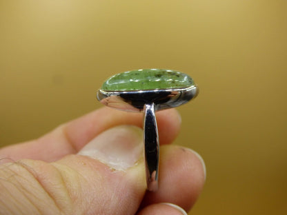 Cyanit grün - 925 Silber Ring Größenverstellbar Edelstein facettiert Schliff Natur Heilstein Rarität Hochwertig Edel Geschenk Frau Freundin - Art of Nature Berlin
