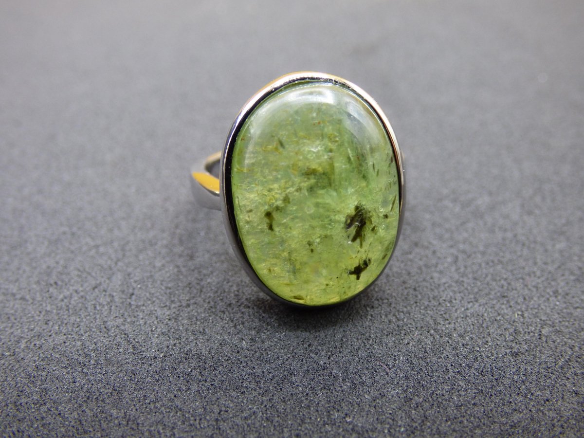 Cyanit grün - 925 Silber Ring Größenverstellbar Edelstein facettiert Schliff Natur Heilstein Rarität Hochwertig Edel Geschenk Frau Freundin - Art of Nature Berlin