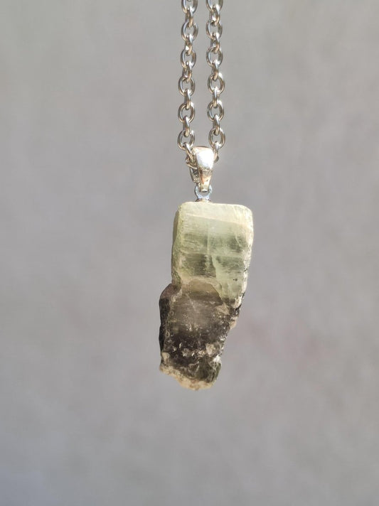 Cyanit grün blau + 925 Sterling Silber Öse ~ Edelstein Kette ~HIPPIE ~GOA ~Boho ~Ethno ~Nature ~Heilstein Rarität - Art of Nature Berlin