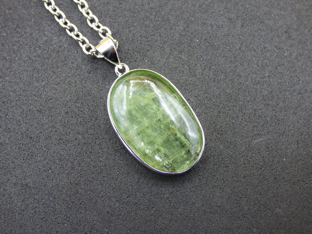 Cyanit grün / Disthen A 925 Silber Edelstein Kette Natur Heilstein Kristall Rarität Anhänger Mann Frau Er Sie Geschenk Wunderschön Edel - Art of Nature Berlin