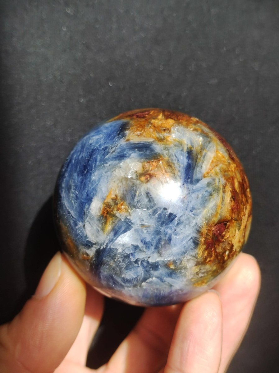 Cyanit Kyanit Disthen Sapparit blau AAA Edelstein Kugel Deko Sphere Sammler Mineral Stufe Heilstein wohnen Natur Qualität Selten Rarität - Art of Nature Berlin