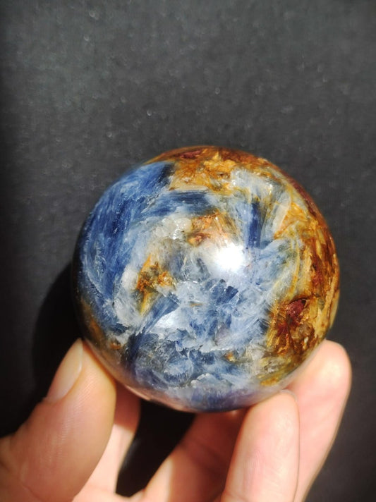 Cyanit Kyanit Disthen Sapparit blau AAA Edelstein Kugel Deko Sphere Sammler Mineral Stufe Heilstein wohnen Natur Qualität Selten Rarität - Art of Nature Berlin