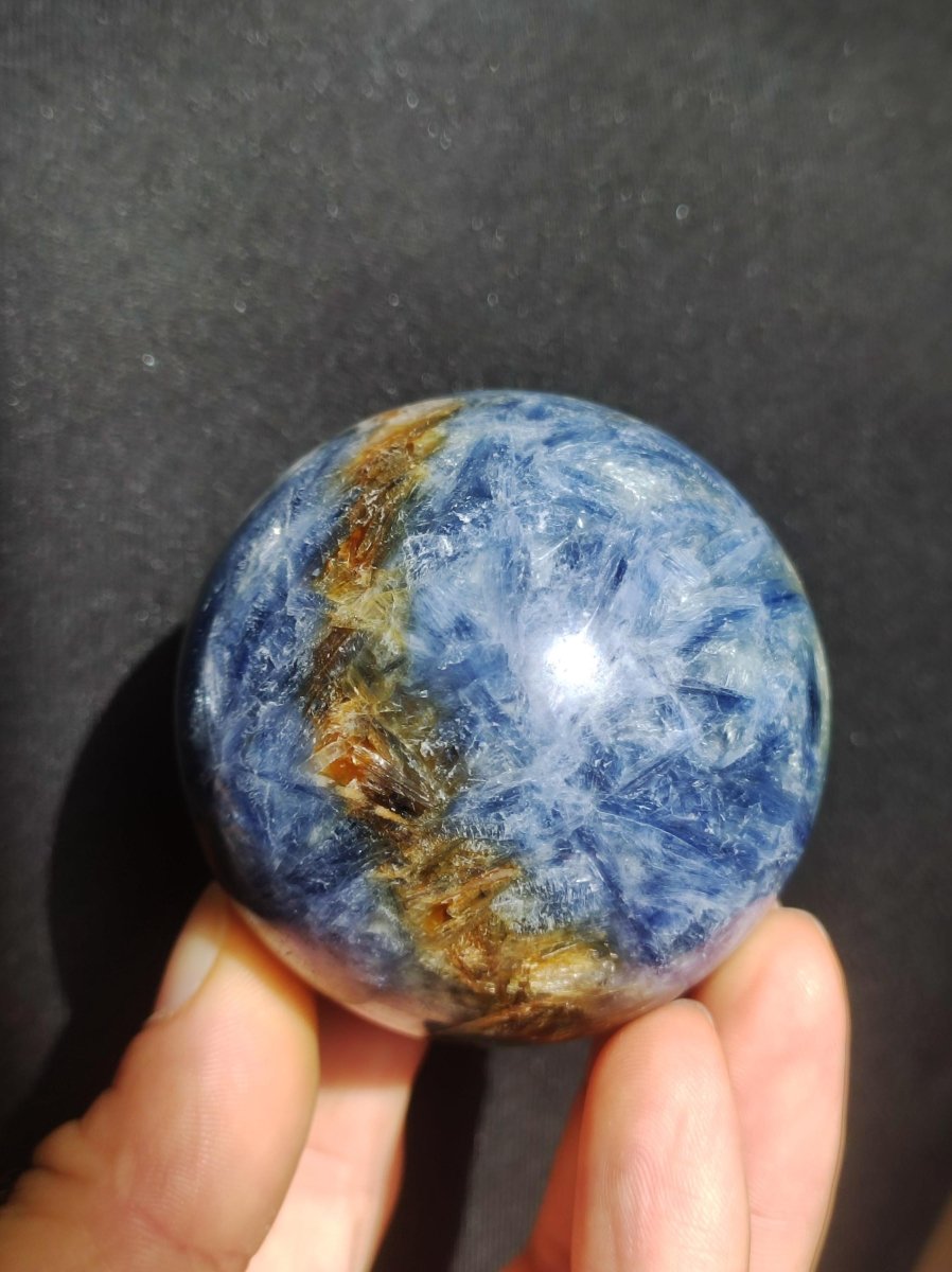 Cyanit Kyanit Disthen Sapparit blau AAA Edelstein Kugel Deko Sphere Sammler Mineral Stufe Heilstein wohnen Natur Qualität Selten Rarität - Art of Nature Berlin