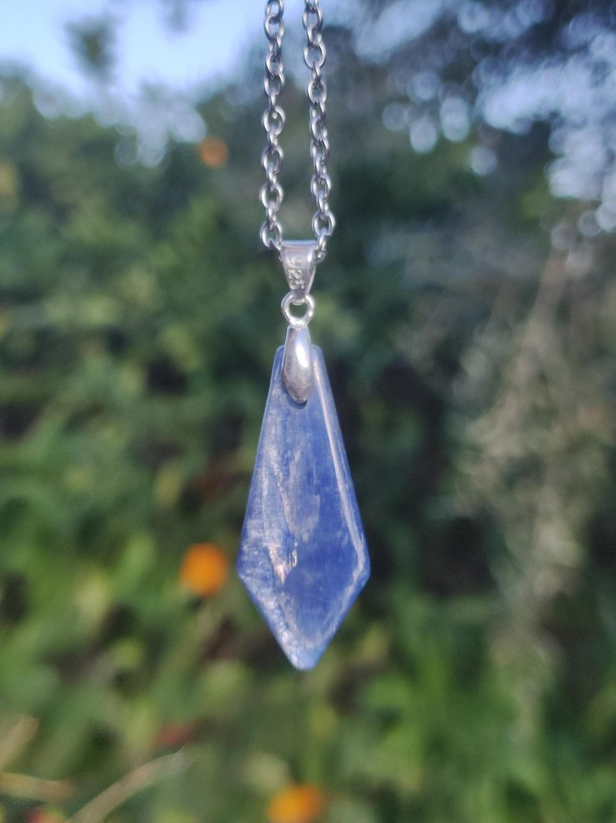 Cyanit Pfeil / Disthen AAA ~ 925 Silber Öse - Edelstein Kette HIPPIE GOA Boho Ethno Natur Heilstein Kristall blau Rarität Anhänger Mann - Art of Nature Berlin