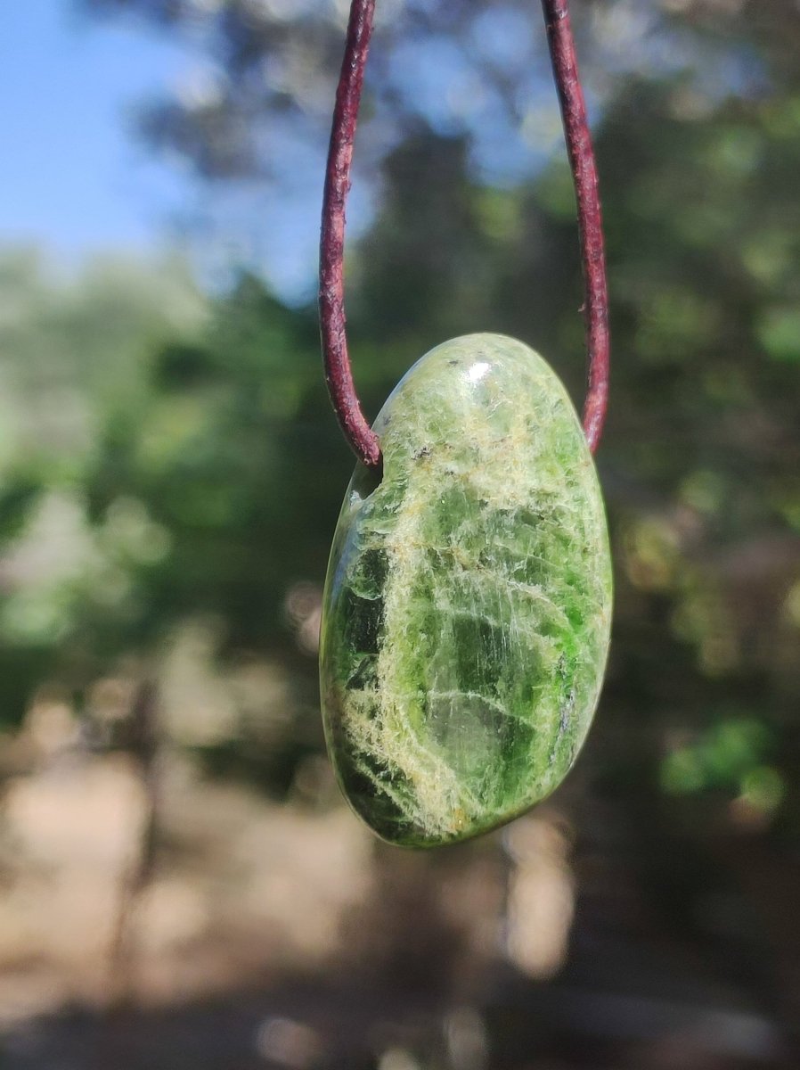 Diopsid ~ Edelstein Kette grün HIPPIE GOA Boho Ethno Natur Heilstein Rarität Kristalle Schmuck Anhänger Natur Stein Russia Geschenk Magisch - Art of Nature Berlin