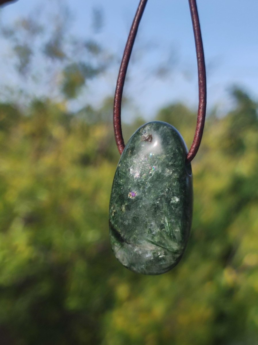 Diopsid ~ Edelstein Kette grün HIPPIE GOA Boho Ethno Natur Heilstein Rarität Kristalle Schmuck Anhänger Natur Stein Russia Geschenk Magisch - Art of Nature Berlin