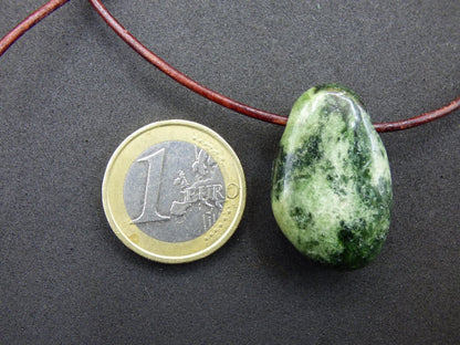 Diopsid ~ Edelstein Kette grün HIPPIE GOA Boho Ethno Natur Heilstein Rarität Kristalle Schmuck Anhänger Natur Stein Russia Geschenk Magisch - Art of Nature Berlin