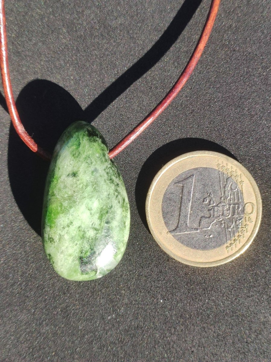 Diopsid ~ Edelstein Kette grün HIPPIE GOA Boho Ethno Natur Heilstein Rarität Kristalle Schmuck Anhänger Natur Stein Russia Geschenk Magisch - Art of Nature Berlin