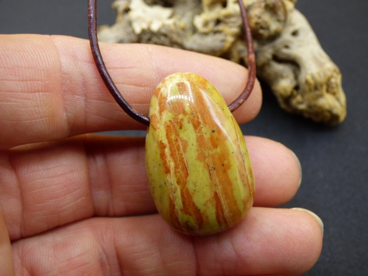 Dolomit ~ Edelstein Kette Indianer braun rot natur Heilstein Rarität Geschenk Er Sie Mann Frau Freund HIPPIE GOA Boho Ethno Schutz Tribal - Art of Nature Berlin