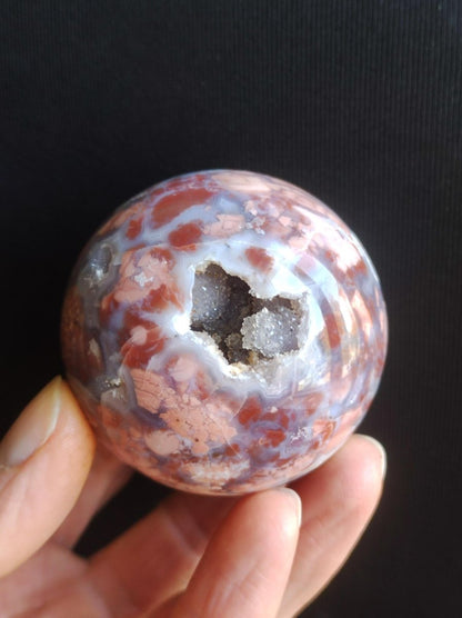 Druzy Geode Kirschblüten Achat - Edelstein Kugel Deko Kristall Sphere Meditation Heilstein Natur Geschenk Er Sie Mann Frau Selten Rarität - Art of Nature Berlin