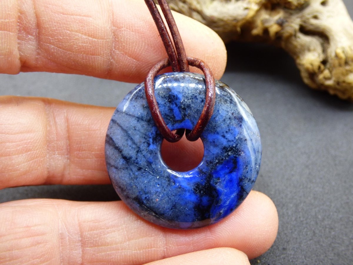 Dumortierit A 30mm - Edelstein Donut Kette blau Mann Frau Vater Mutter Freund Heilstein Glück Schmuck Hippie Natur Rarität Geschenk Unikat - Art of Nature Berlin