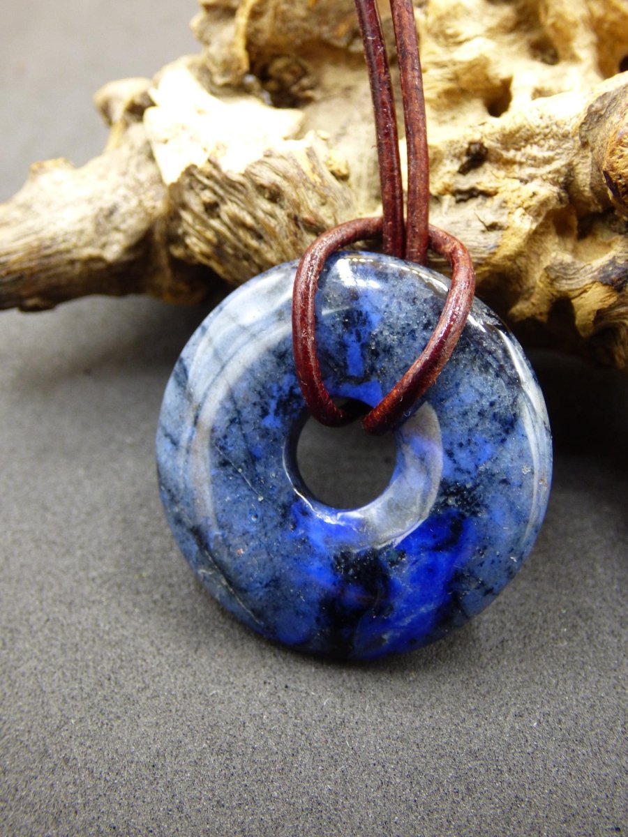 Dumortierit A 30mm - Edelstein Donut Kette blau Mann Frau Vater Mutter Freund Heilstein Glück Schmuck Hippie Natur Rarität Geschenk Unikat - Art of Nature Berlin
