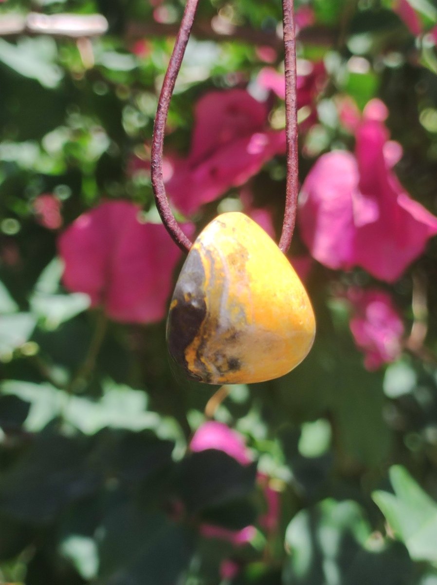 Eclipse Jaspis (Bumble Bee) - Edelstein Kette Heilstein gelb Glück Geschenk Mann Frau Er Sie GOA Boho Tibet Ethno Natur Rarität Unikat - Art of Nature Berlin