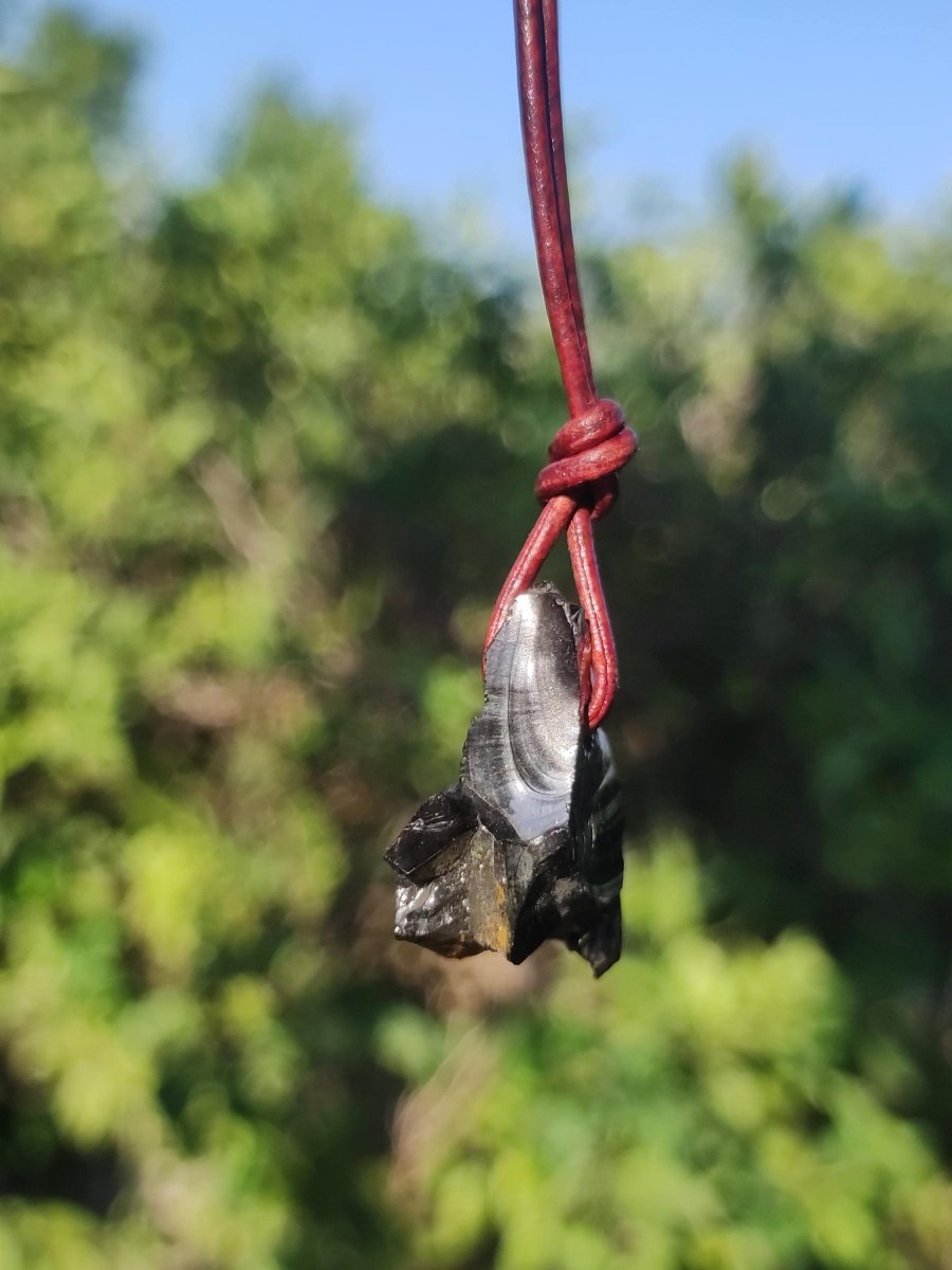 EdelSchungit Shungite - Edelstein Kette schwarz Schutz Anhänger Geschenk Mann Frau Er Sie Freundin Kristall Natur Heilstein Sammler Rarität - Art of Nature Berlin