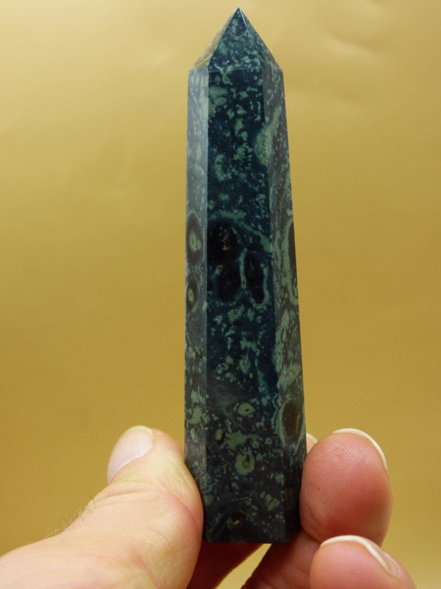 Eldarit / Kabamba Rhyolith Nebula Stein ~ Kristall Point Spitze Turm Obelisk Magische Edelstein Deko Massagestab Crystal HIPPIE Heilstein - Art of Nature Berlin