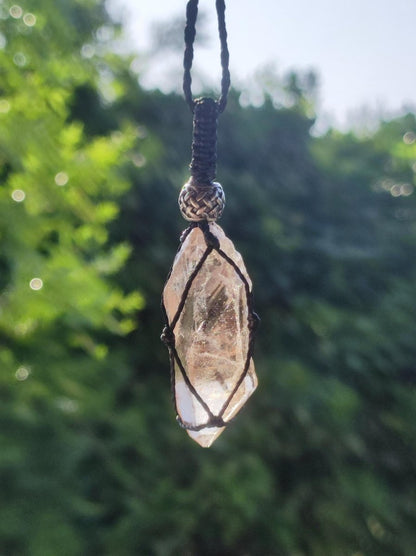 Elestialquarz / Clear Quarz - Makramee Edelstein Kette Natur klar Rarität Heilstein Kristall Mann Frau Er Sie Geschenk Freund Bergkristall - Art of Nature Berlin