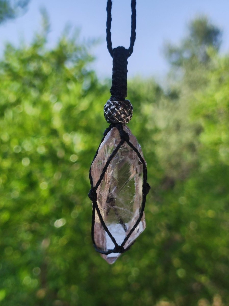 Elestialquarz / Clear Quarz - Makramee Edelstein Kette Natur klar Rarität Heilstein Kristall Mann Frau Er Sie Geschenk Freund Bergkristall - Art of Nature Berlin
