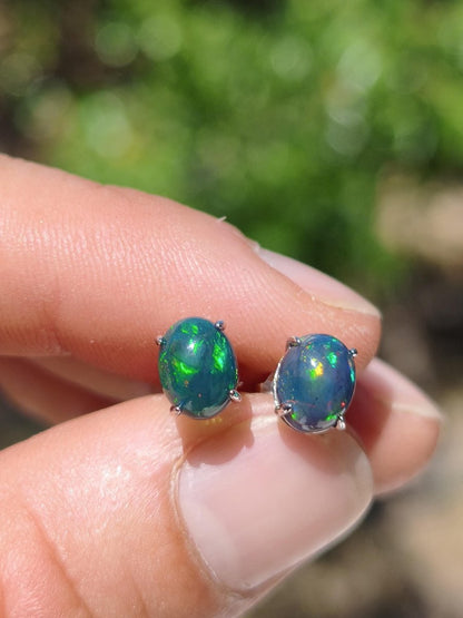 Ethiopian Black Opal AAA - 925 Sterling Silber bunt Ohrstecker Ohrringe Edelstein Heilstein Energie Frau Geschenk Schmuck Edel Rarität - Art of Nature Berlin