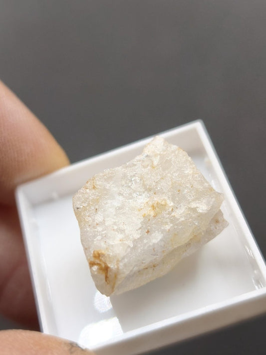 Eukryptit aus Bikita Simbabwe | Seltenes Lithiummineral | Eucryptite Kristallstufe | Sammler mineral Kristall Unikat Rarität - Art of Nature Berlin