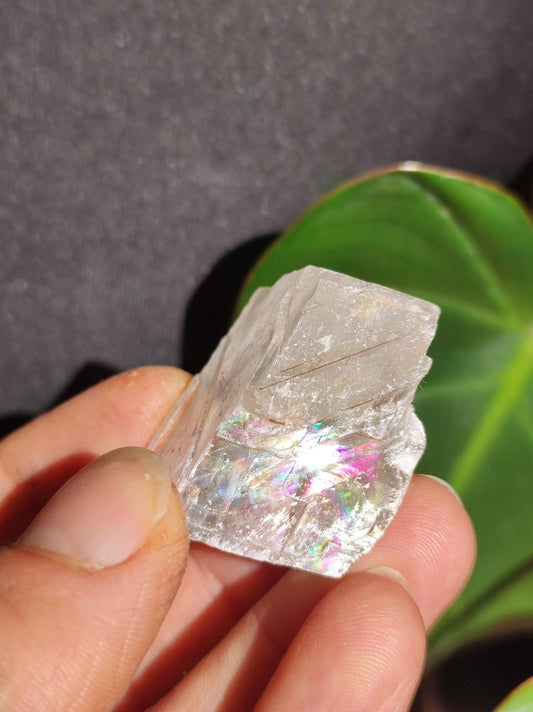 Feldspat mit Regenbogen Roh Sammler Stufe Rarität Edelstein Deko Kristall Heilstein Mineral Kollektion Energie Kraft Geschenk Er Sie - Art of Nature Berlin